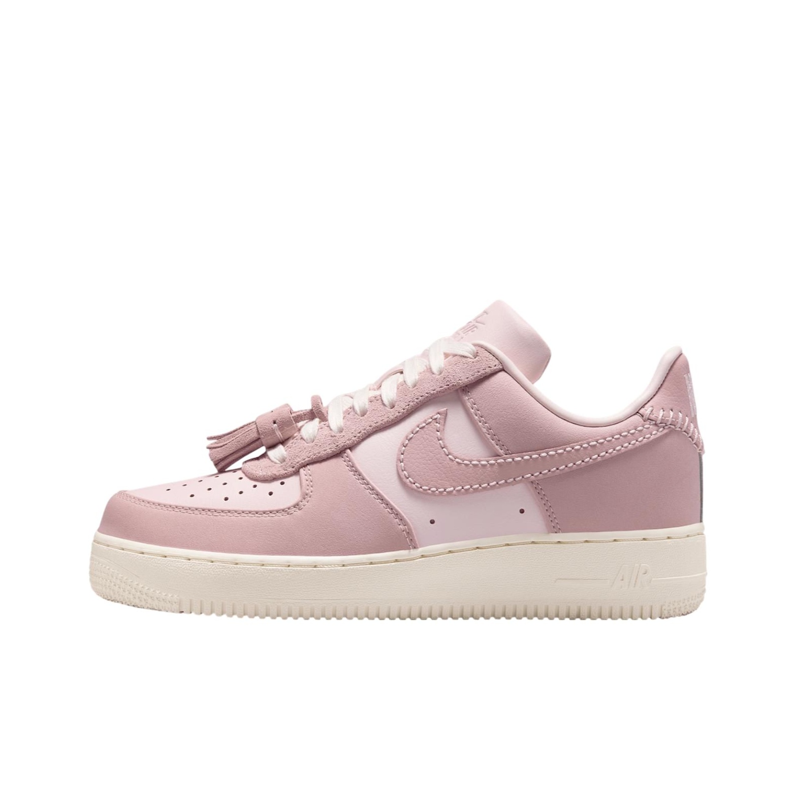 حذاء نايك إير فورس 1 من الجلد  - مراجعة Nike Shoes Air Force 1 وسعره