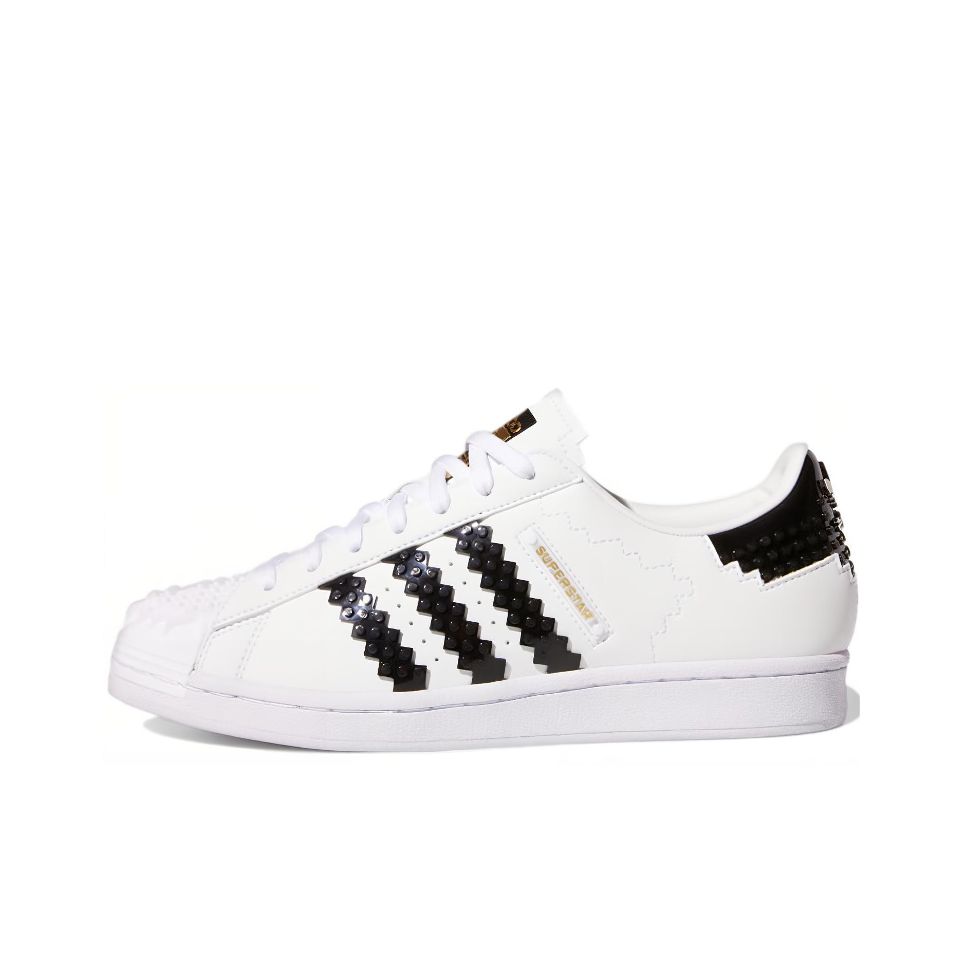 أحذية تزلج منخفضة الارتفاع من  - مراجعة Adidas Shoes Superstar وسعره