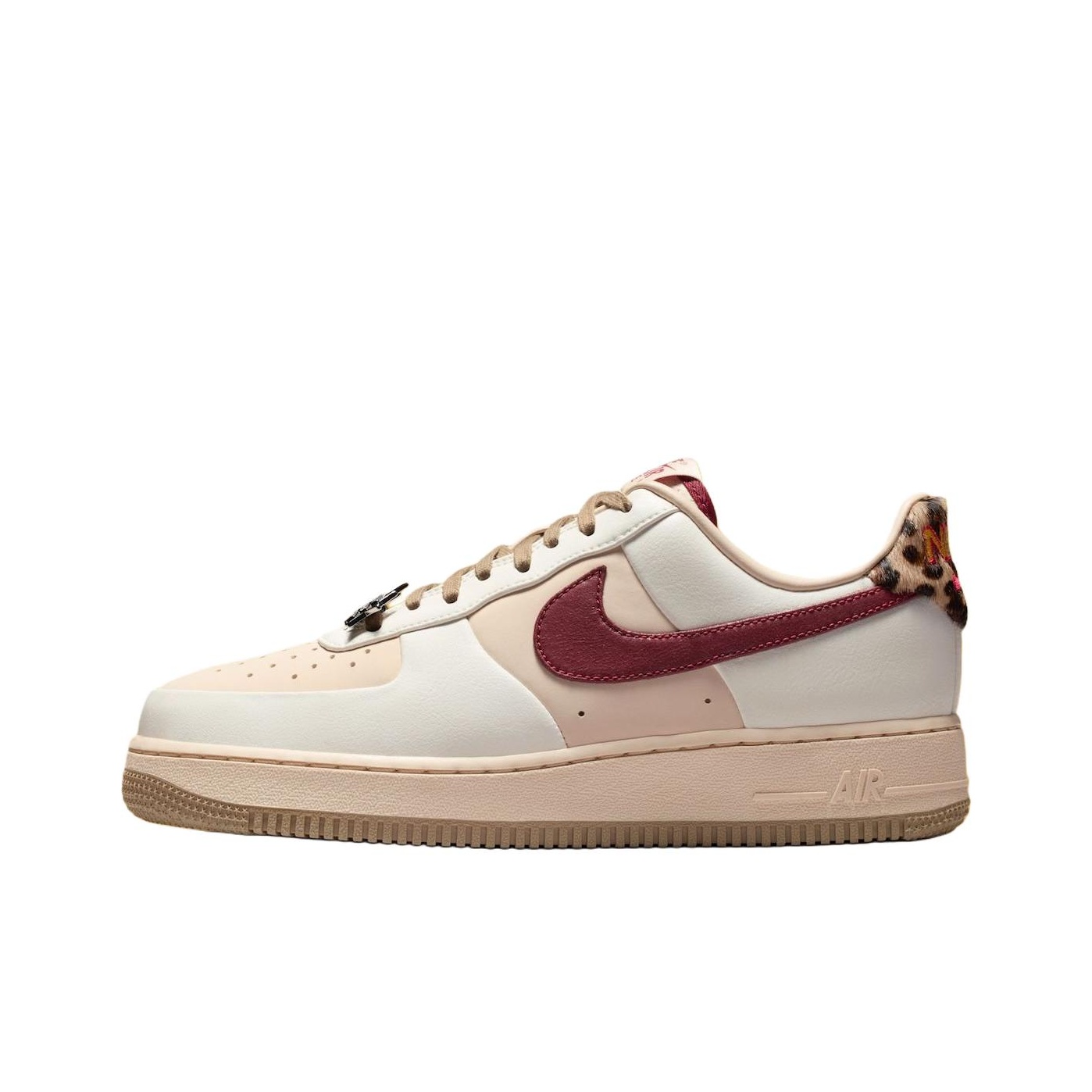 حذاء نايك إير فورس 1 الجلدي ال - مراجعة Nike Shoes Air Force 1 وسعره
